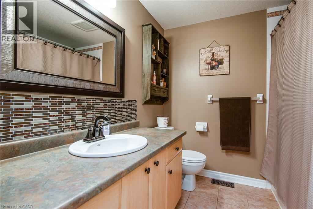 115 Activa Avenue, Kitchener, Ontario  N2E 3T3 - Photo 25 - 40810739