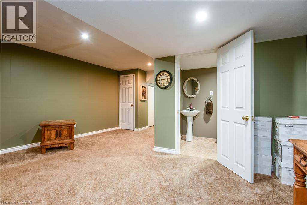 115 Activa Avenue, Kitchener, Ontario  N2E 3T3 - Photo 34 - 40810739