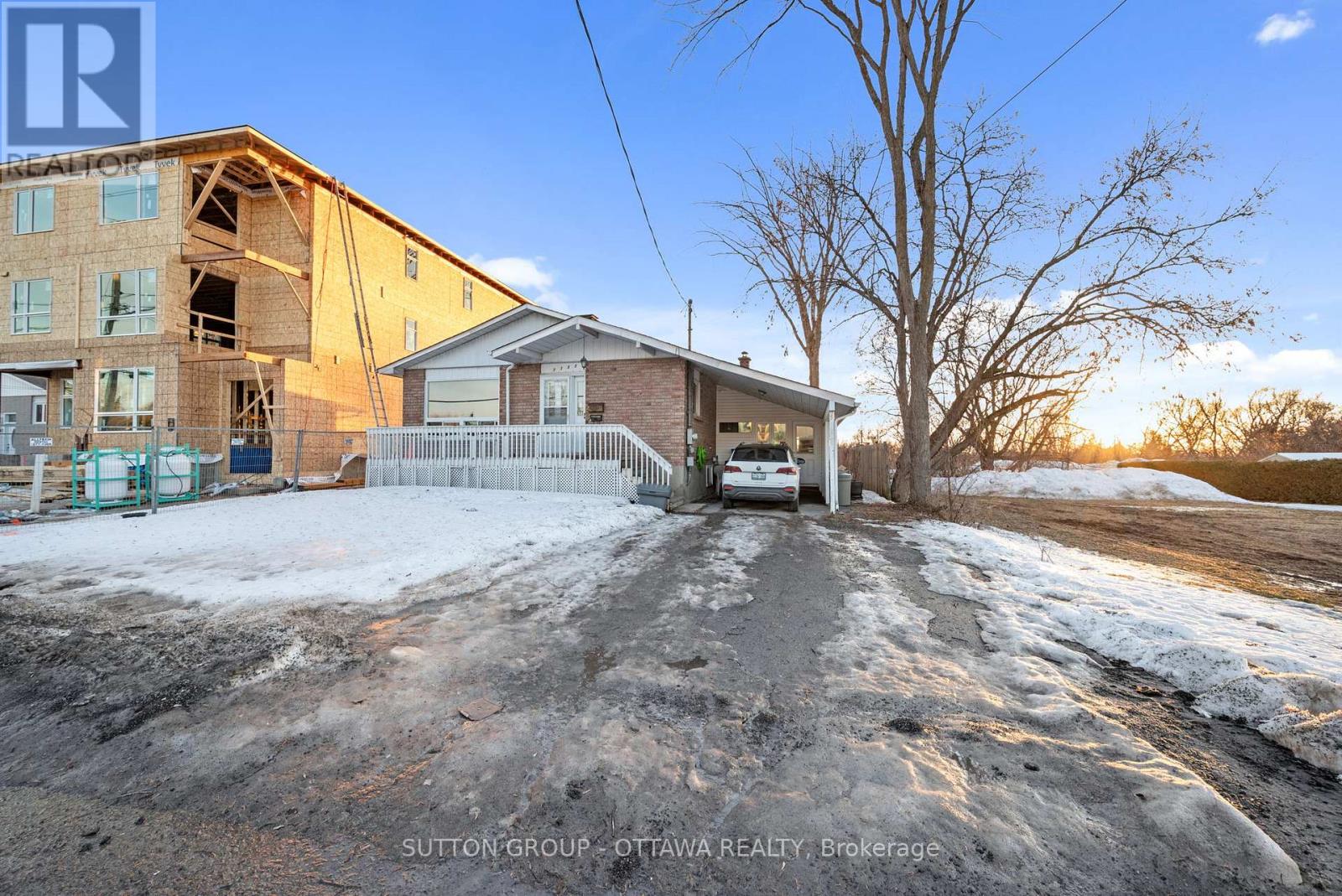 1150 St Pierre Street, Ottawa, Ontario  K1C 1L5 - Photo 2 - X12897404