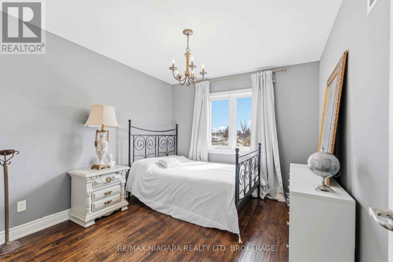 54 Severino Circle, West Lincoln, Ontario  L0R 2A0 - Photo 15 - X12897370