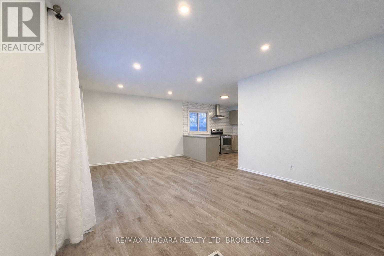 128 Toulon Crescent, London East, Ontario  N5V 1J5 - Photo 5 - X12897412