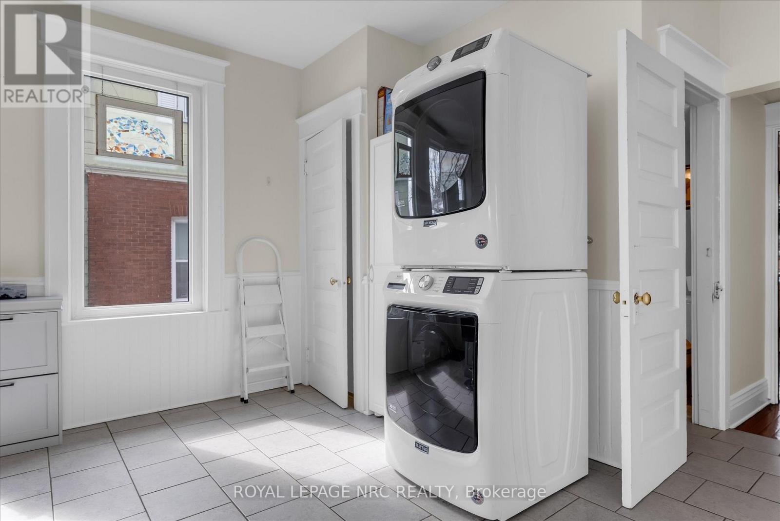 168 Denistoun Street, Welland, Ontario  L3C 1V5 - Photo 13 - X12897432