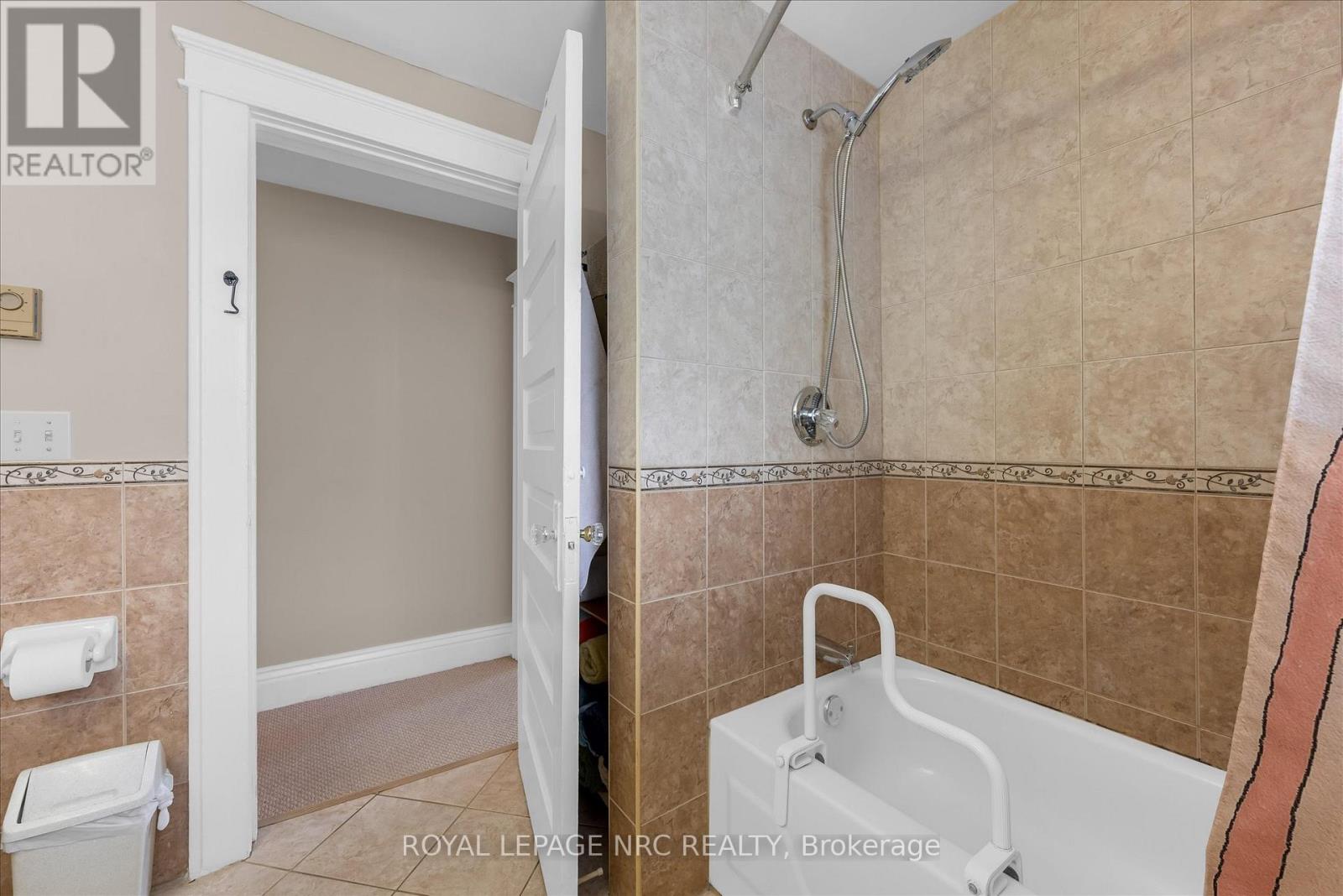 168 Denistoun Street, Welland, Ontario  L3C 1V5 - Photo 22 - X12897432