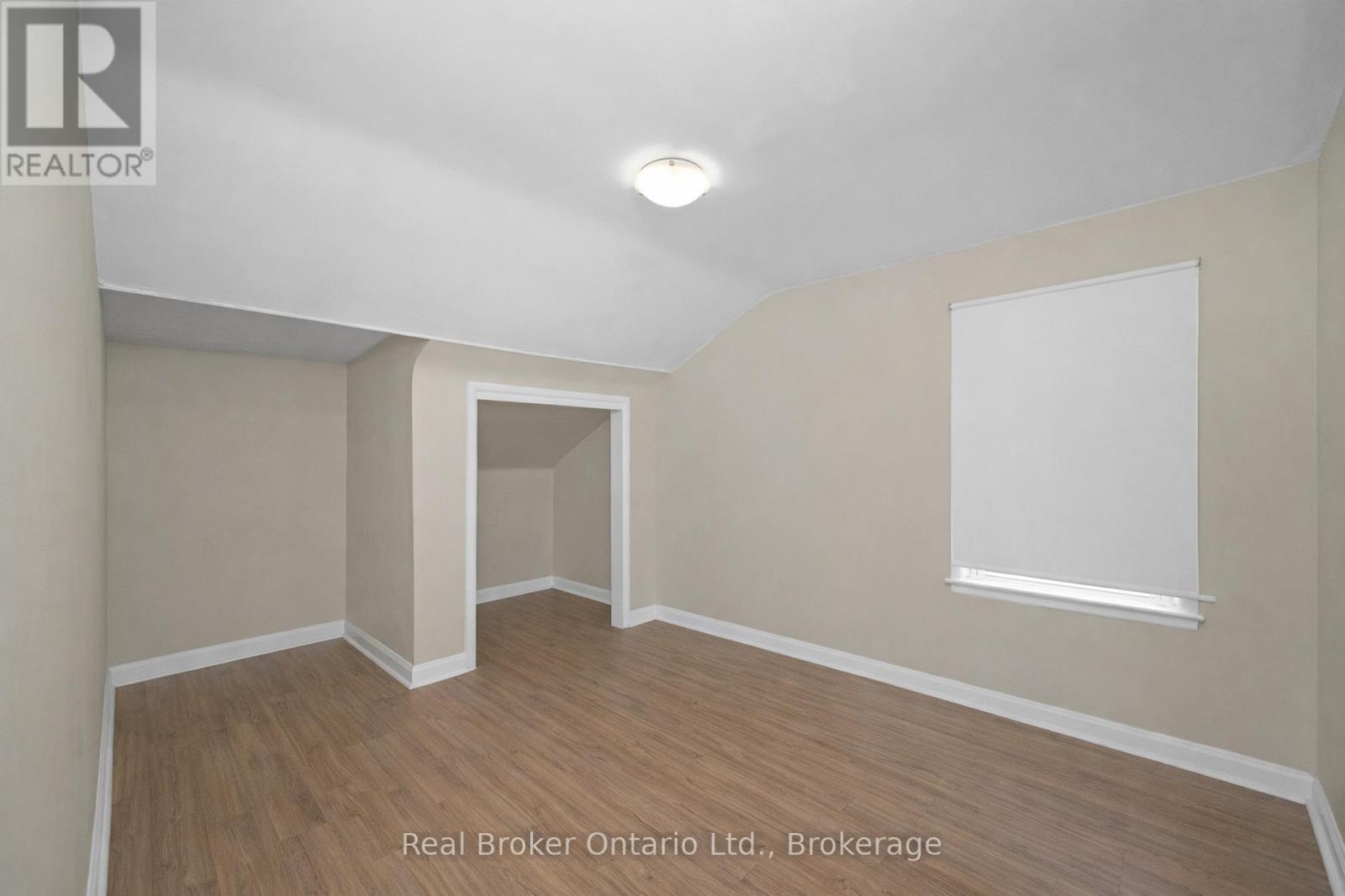 43 Sterling Street, Hamilton, Ontario  L8S 4H6 - Photo 14 - X12897302