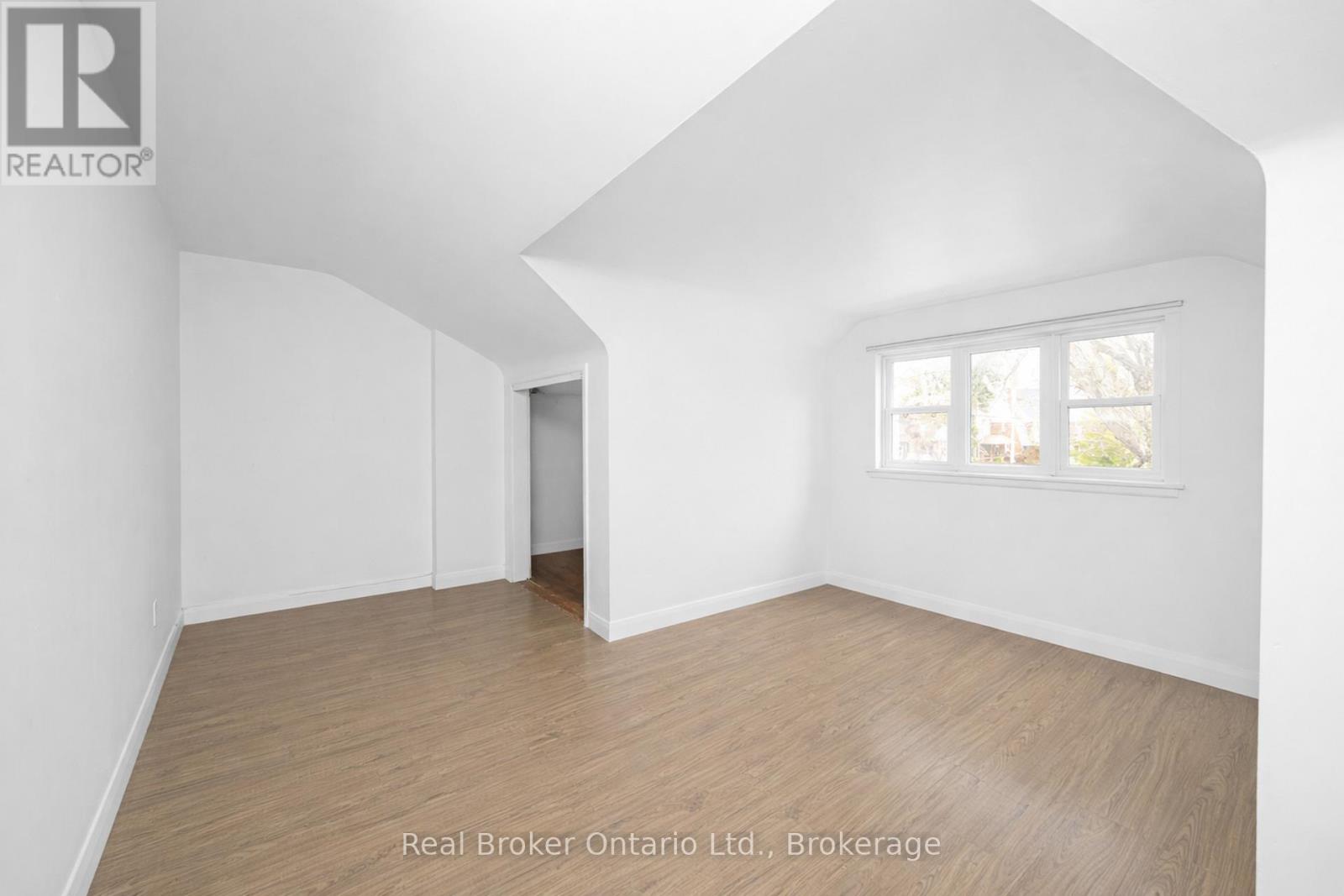 43 Sterling Street, Hamilton, Ontario  L8S 4H6 - Photo 17 - X12897302