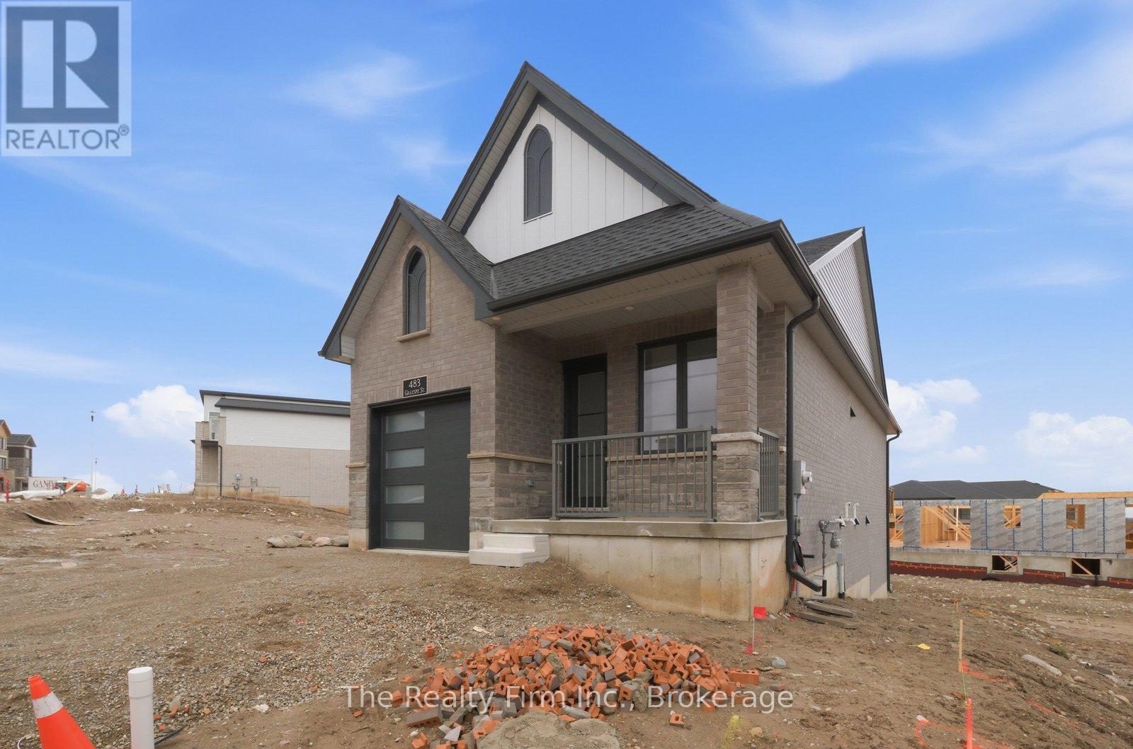 483 Gillespie Street, South-West Oxford, Ontario  N4S 7V6 - Photo 2 - X12897338