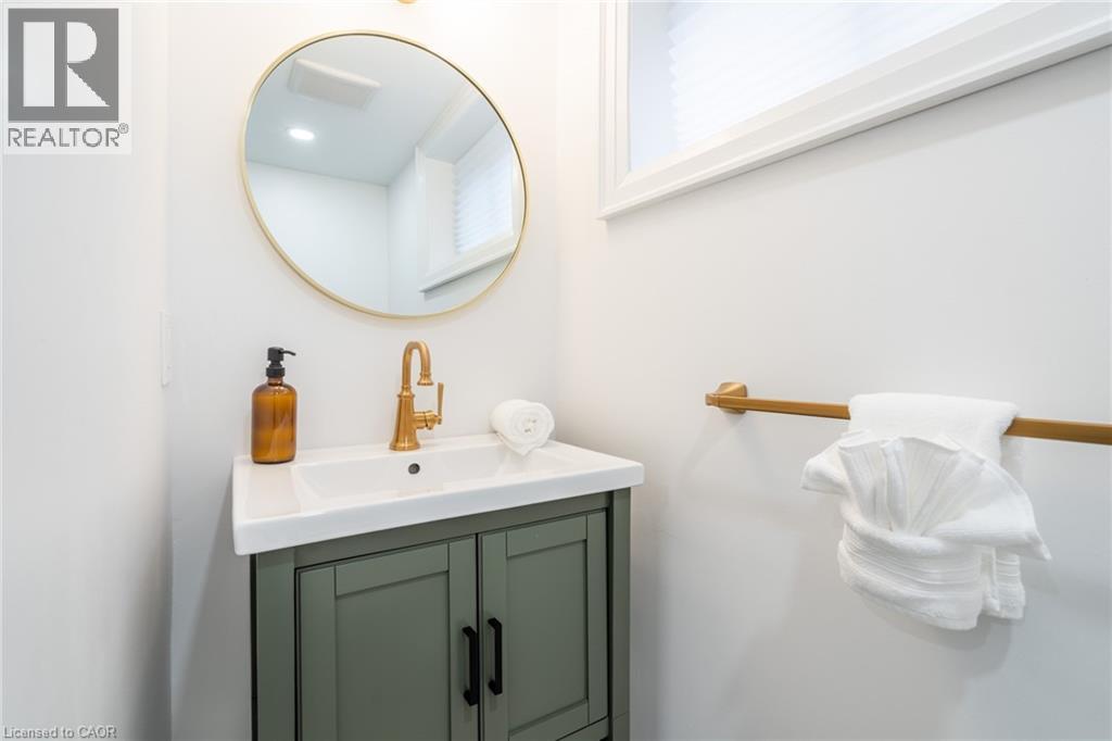 40 Delaware Avenue Unit# Lower, Hamilton, Ontario  L8M 1T4 - Photo 15 - 40812639