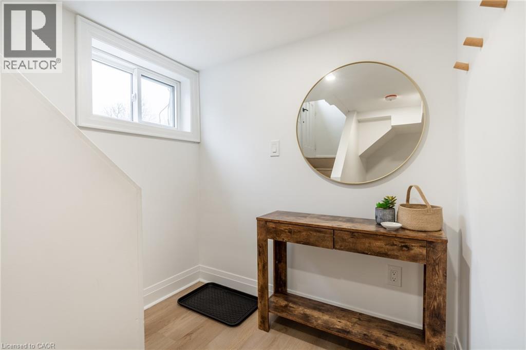 40 Delaware Avenue Unit# Lower, Hamilton, Ontario  L8M 1T4 - Photo 5 - 40812639