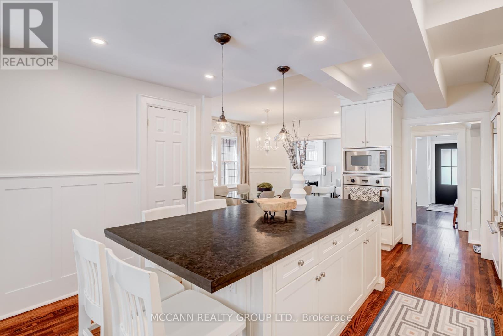 81 Wanless Crescent, Toronto, Ontario  M4N 3C2 - Photo 12 - C12897322