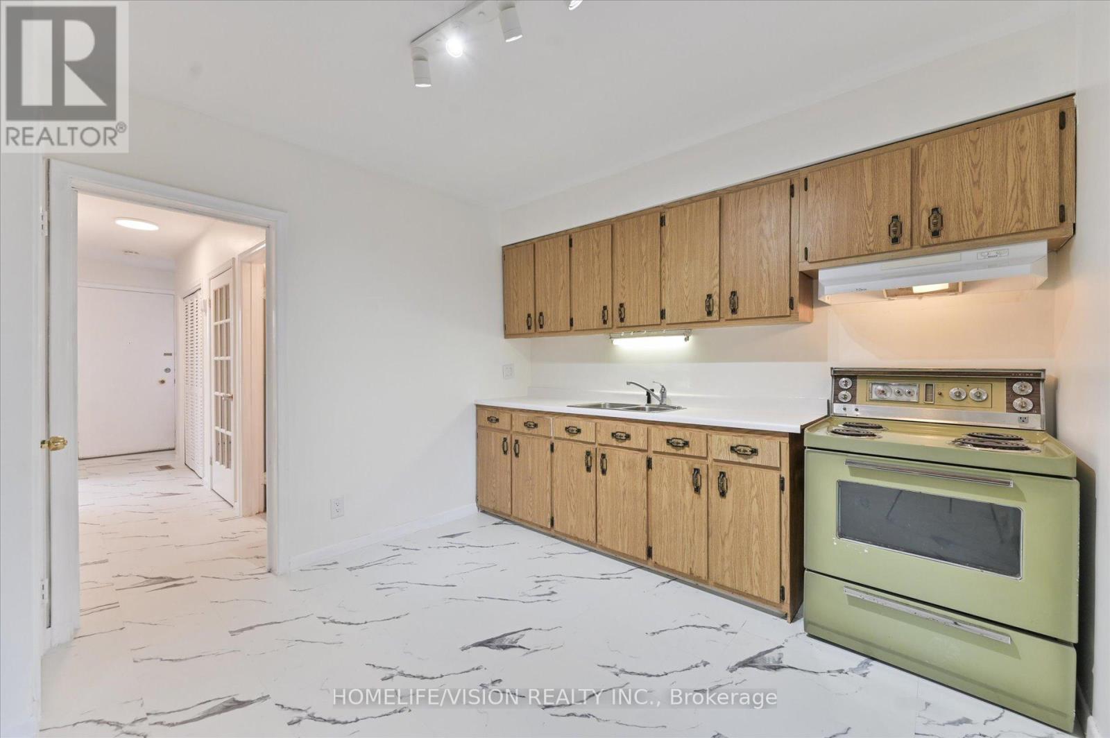 89 Tulane Crescent, Toronto, Ontario  M3A 2C2 - Photo 10 - C12897342