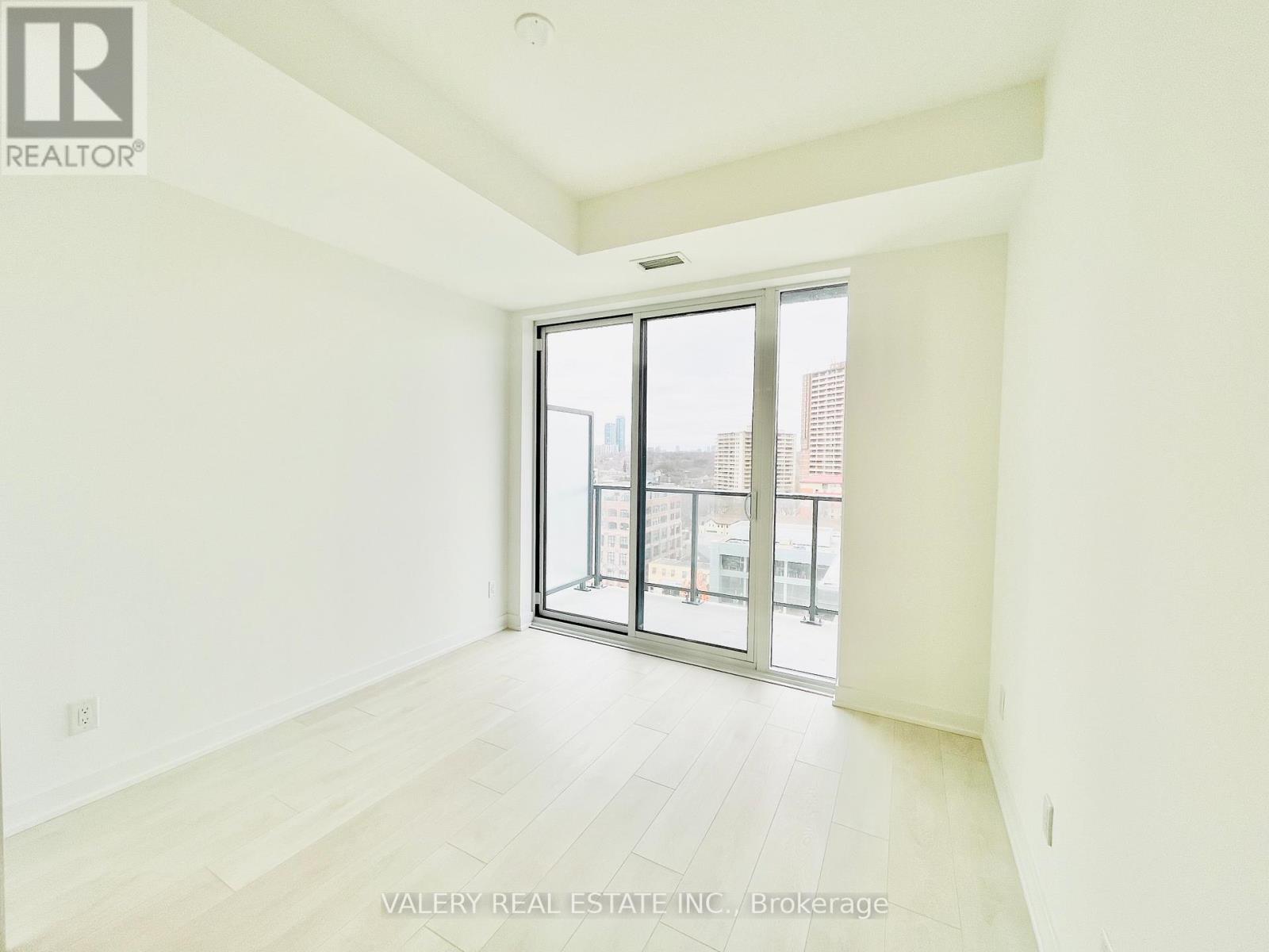 5 Defries Street, Toronto, Ontario  M5A 3R4 - Photo 17 - C12897358