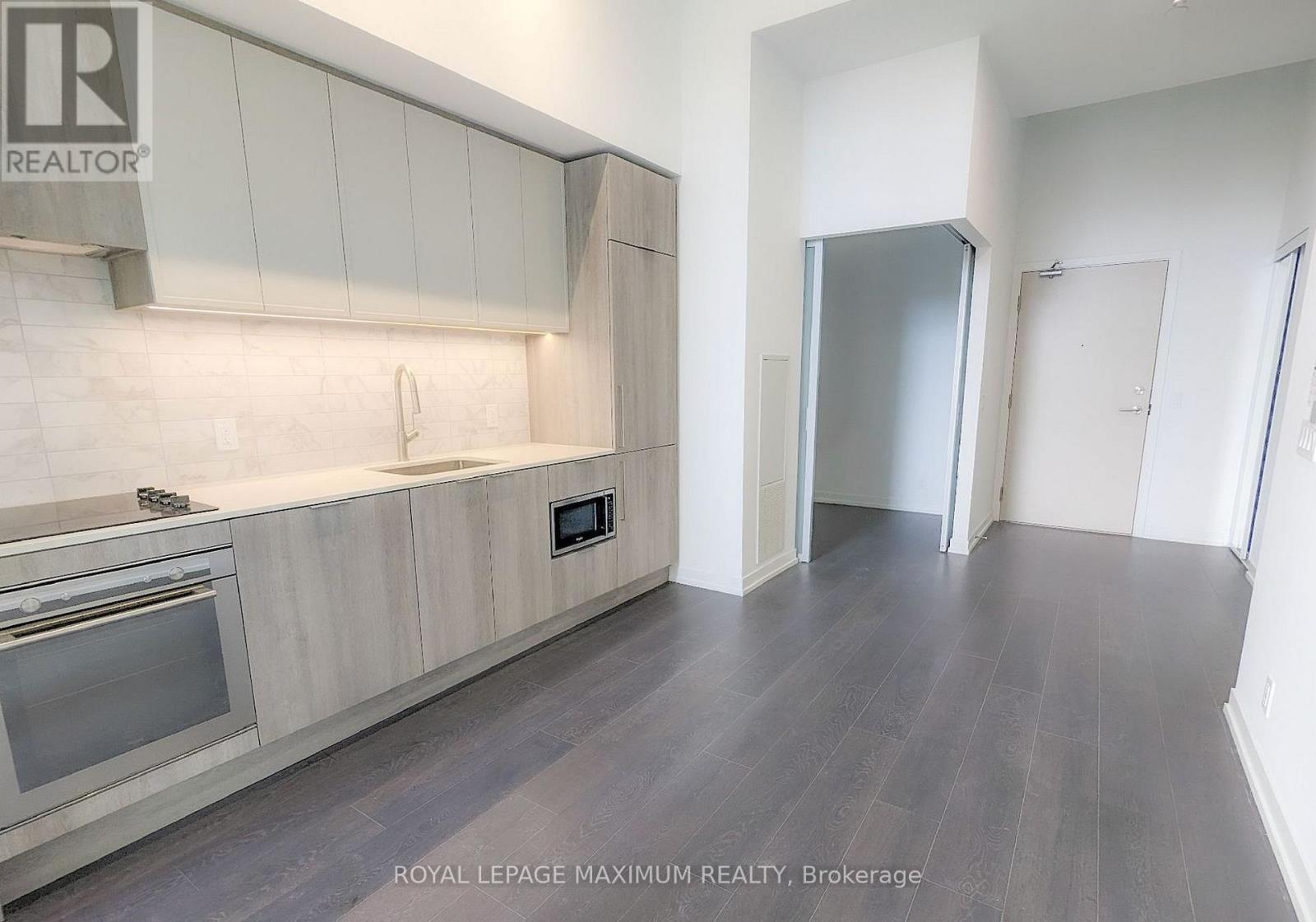 201 - 2020 Bathurst Street, Toronto, Ontario  M5P 0A6 - Photo 5 - C12897366