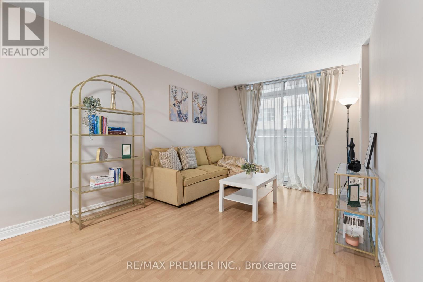 #307 - 212 Eglinton Avenue E, Toronto (Mount Pleasant West), Ontario  M4P 0A3 - Photo 3 - C12897418