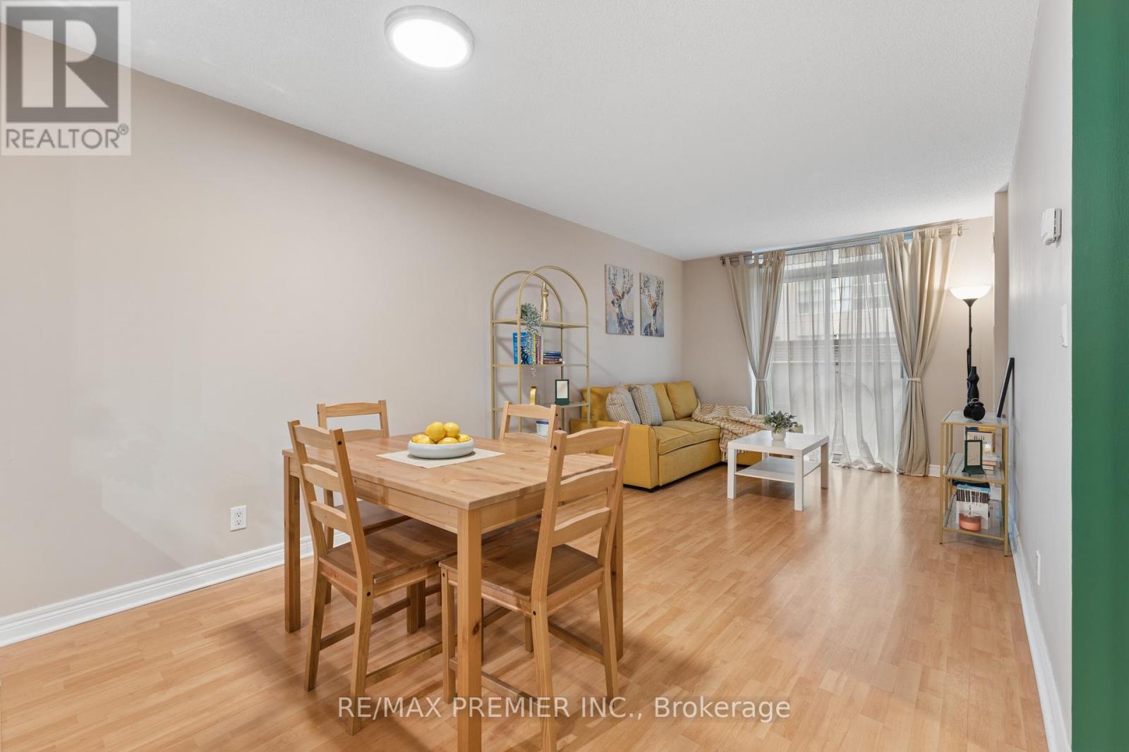 #307 - 212 Eglinton Avenue E, Toronto (Mount Pleasant West), Ontario  M4P 0A3 - Photo 5 - C12897418