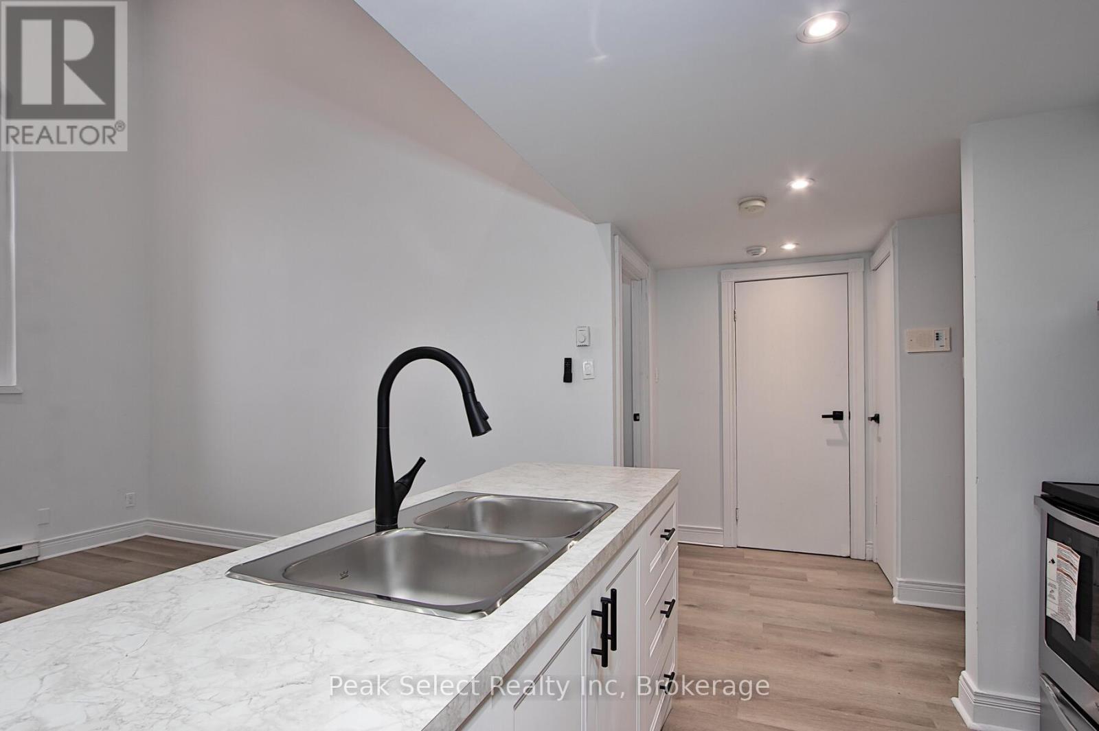 46 - 20 Water Street S, St. Marys, Ontario  N4X 1C1 - Photo 3 - X12726006