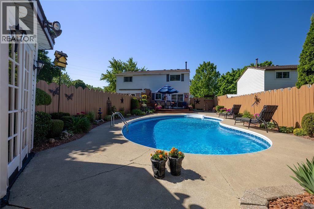 1103 Cardiff Court, Sarnia, Ontario  N7S 4B6 - Photo 14 - 26005674