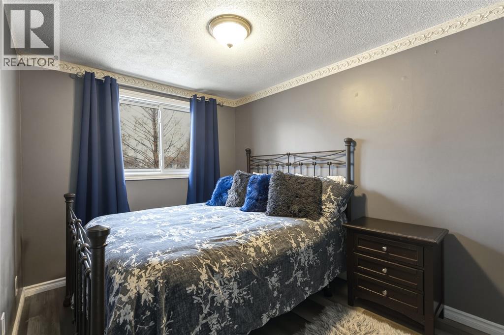 1103 Cardiff Court, Sarnia, Ontario  N7S 4B6 - Photo 19 - 26005674