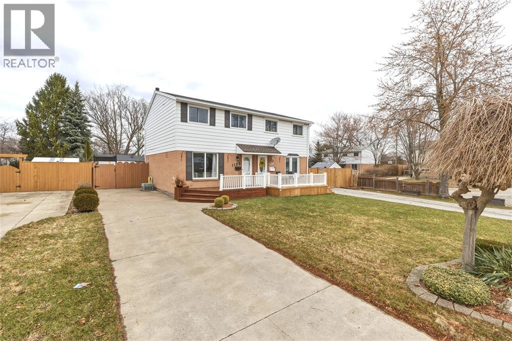 1103 Cardiff Court, Sarnia, Ontario  N7S 4B6 - Photo 3 - 26005674