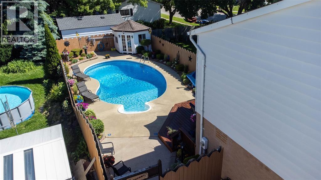 1103 Cardiff Court, Sarnia, Ontario  N7S 4B6 - Photo 33 - 26005674