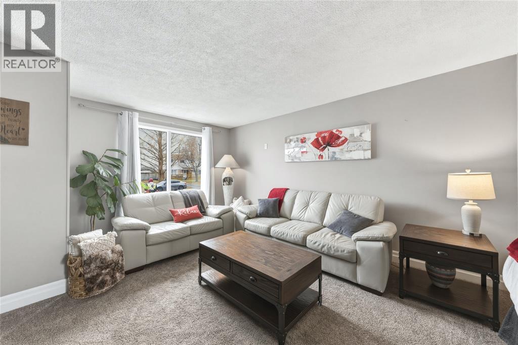 1103 Cardiff Court, Sarnia, Ontario  N7S 4B6 - Photo 28 - 26005674