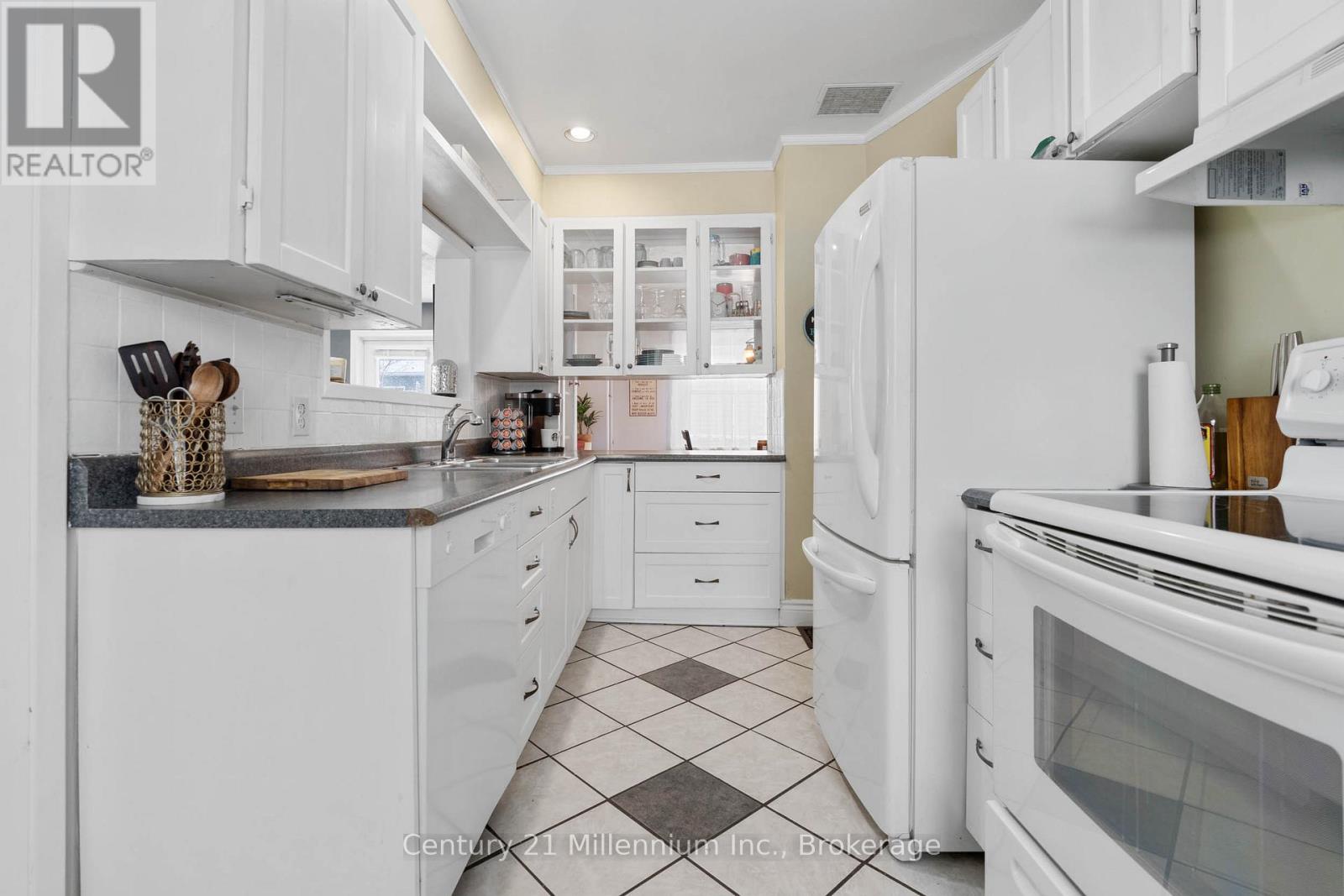 1712 5th Avenue W, Owen Sound, Ontario  N4K 5B8 - Photo 16 - X12897294