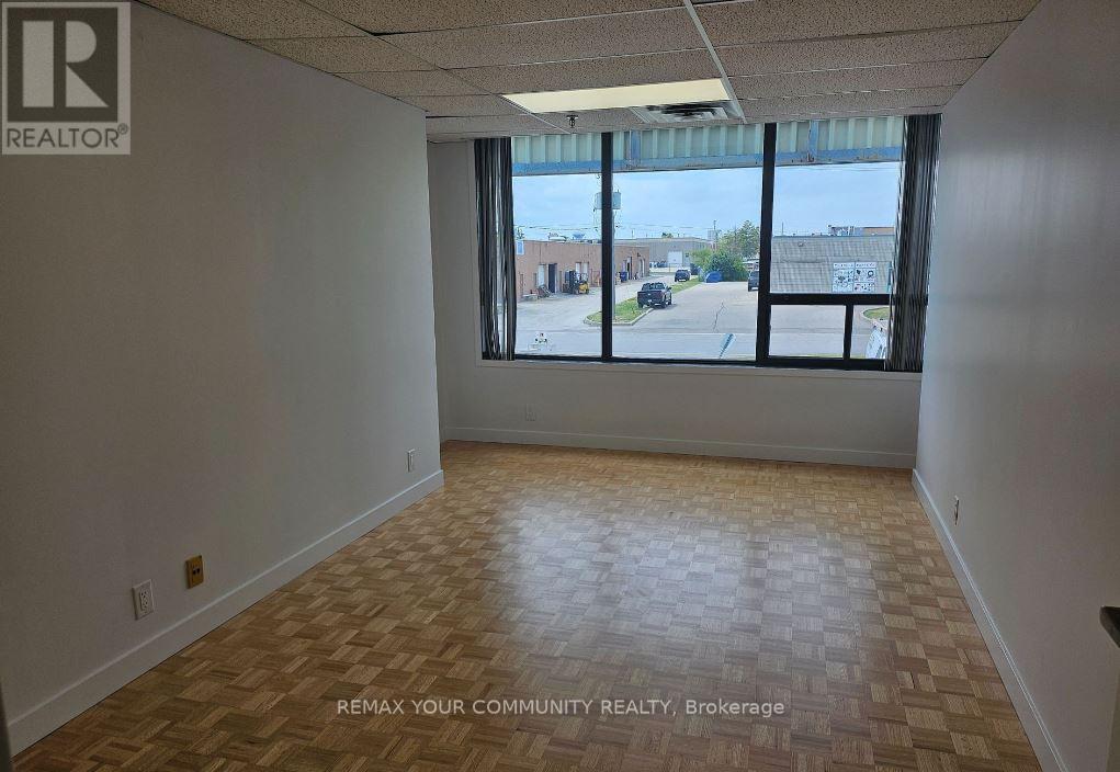 2b - 1 Marconi Court, Caledon, Ontario  L7E 1E4 - Photo 8 - W12803190