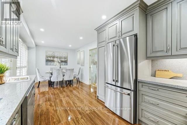 103 Starhill Crescent, Brampton, Ontario  L6R 2P8 - Photo 12 - W12897226