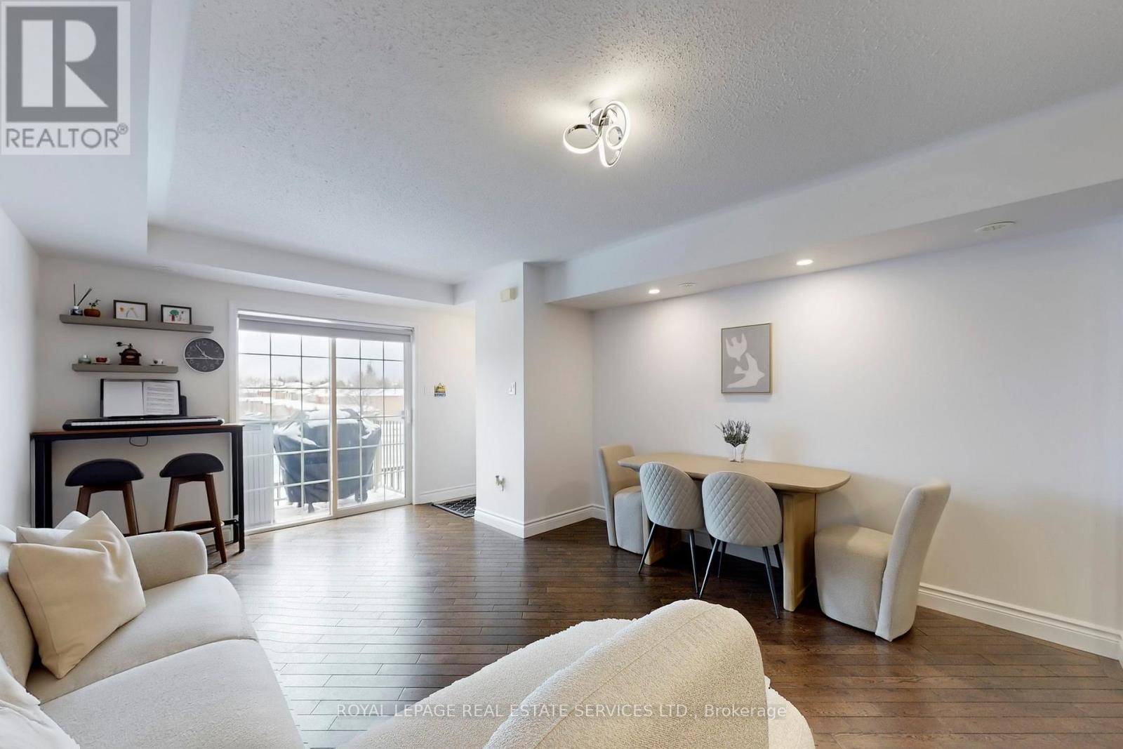 158 Kingston Road W, Ajax, Ontario  L1T 0M9 - Photo 3 - E12897316