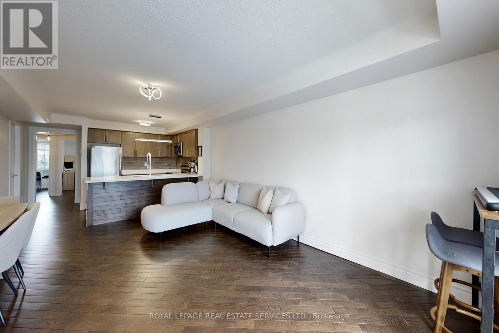 158 Kingston Road W, Ajax, Ontario  L1T 0M9 - Photo 6 - E12897316