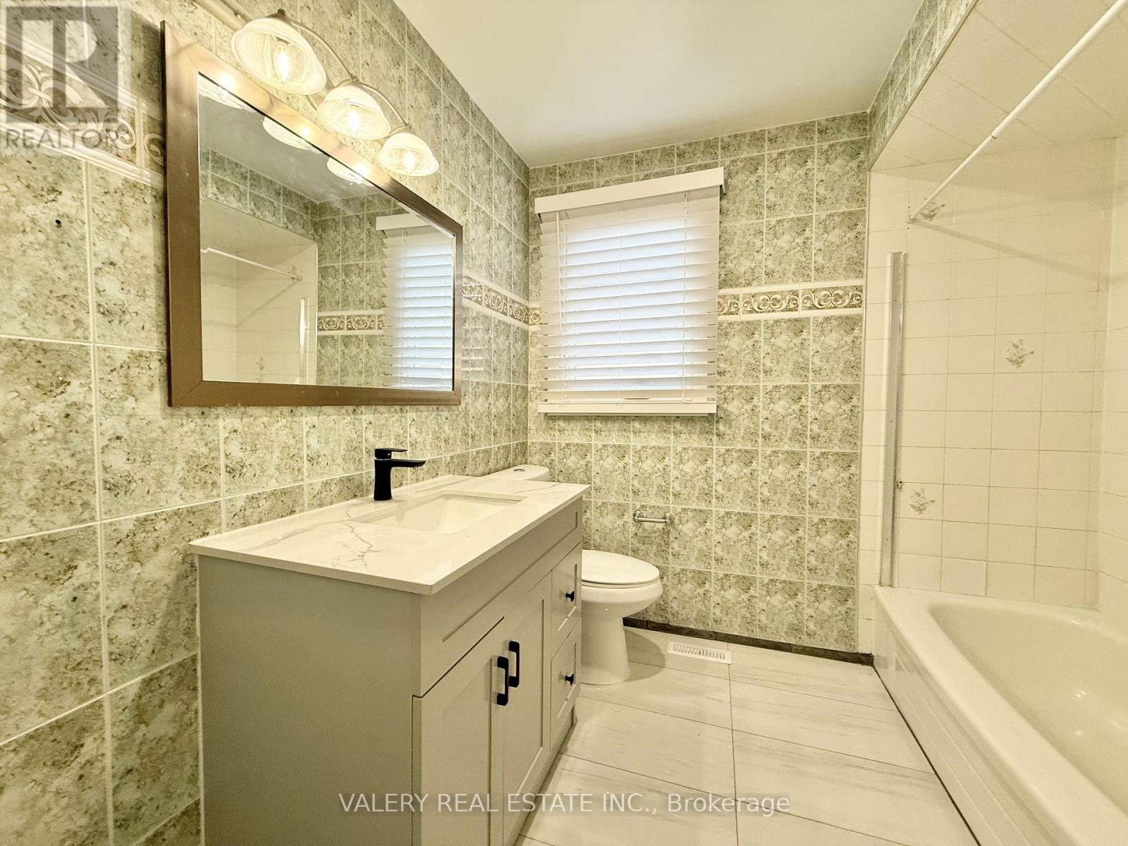 1 - 94 Reed Drive, Ajax, Ontario  L1S 6T6 - Photo 12 - E12897422