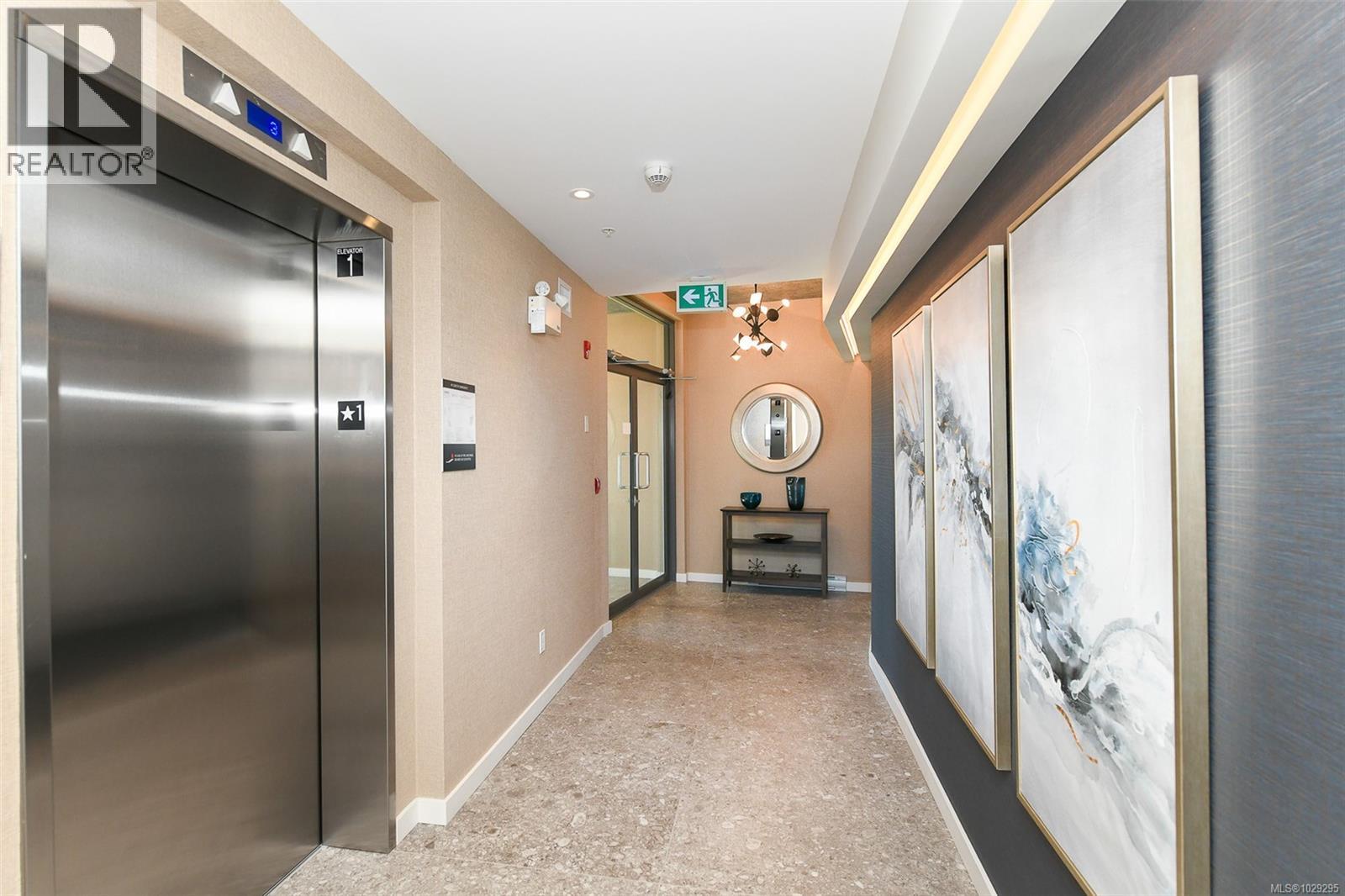 302 536 Island Hwy, Campbell River, British Columbia  V9W 1A5 - Photo 49 - 1029295