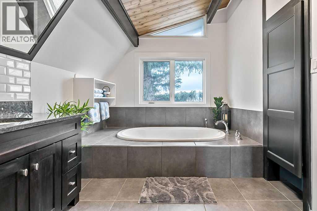 253043 Range Road 280, Rural Rocky View County, Alberta  T1Z 0E3 - Photo 24 - A2293825