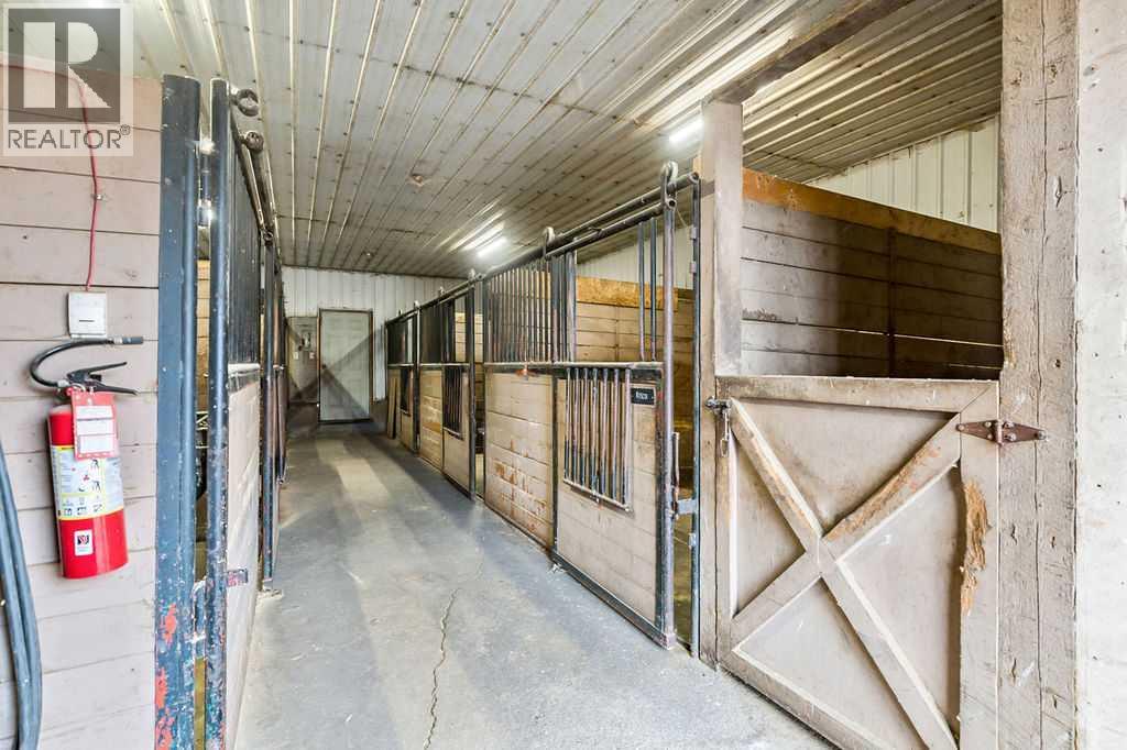 253043 Range Road 280, Rural Rocky View County, Alberta  T1Z 0E3 - Photo 9 - A2293825