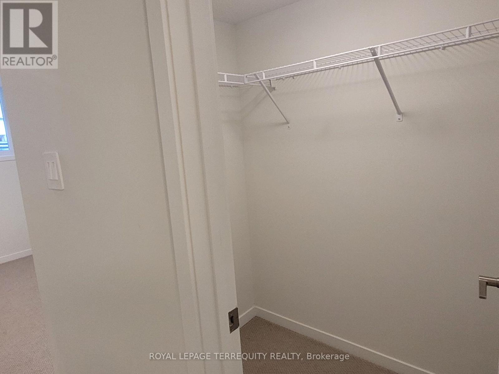 33 - 21 Honeycrisp Crescent, Vaughan, Ontario  L4K 0N6 - Photo 10 - N12897306