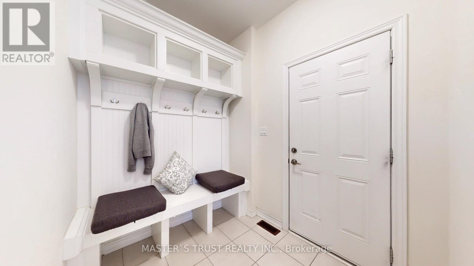 68 Alf Neely Way, Newmarket, Ontario  L3Y 0C6 - Photo 25 - N12897344