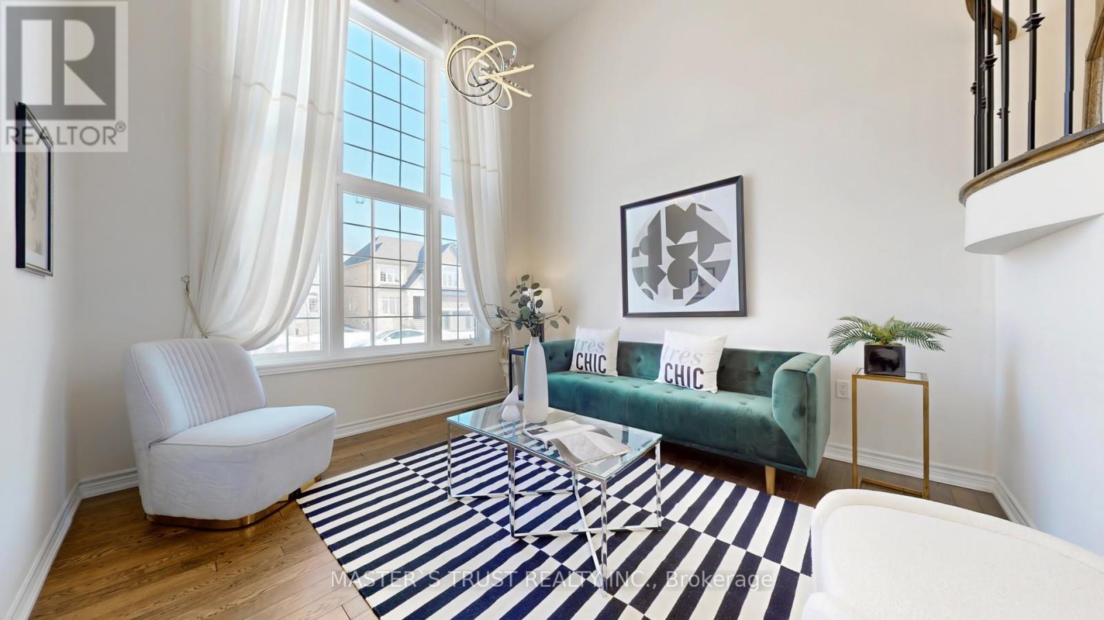 68 Alf Neely Way, Newmarket, Ontario  L3Y 0C6 - Photo 3 - N12897344