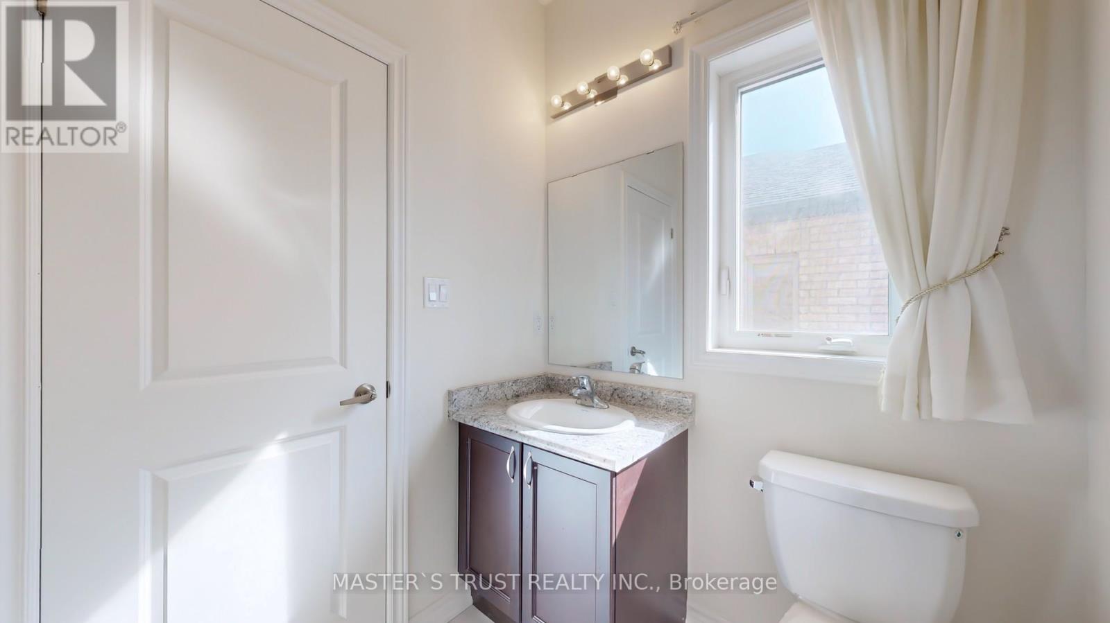 68 Alf Neely Way, Newmarket, Ontario  L3Y 0C6 - Photo 37 - N12897344