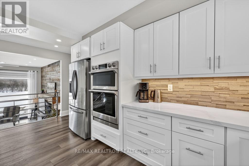 5145 Severn Pines Crescent, Severn, Ontario  L0K 2B0 - Photo 11 - S12897400