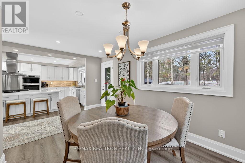 5145 Severn Pines Crescent, Severn, Ontario  L0K 2B0 - Photo 13 - S12897400