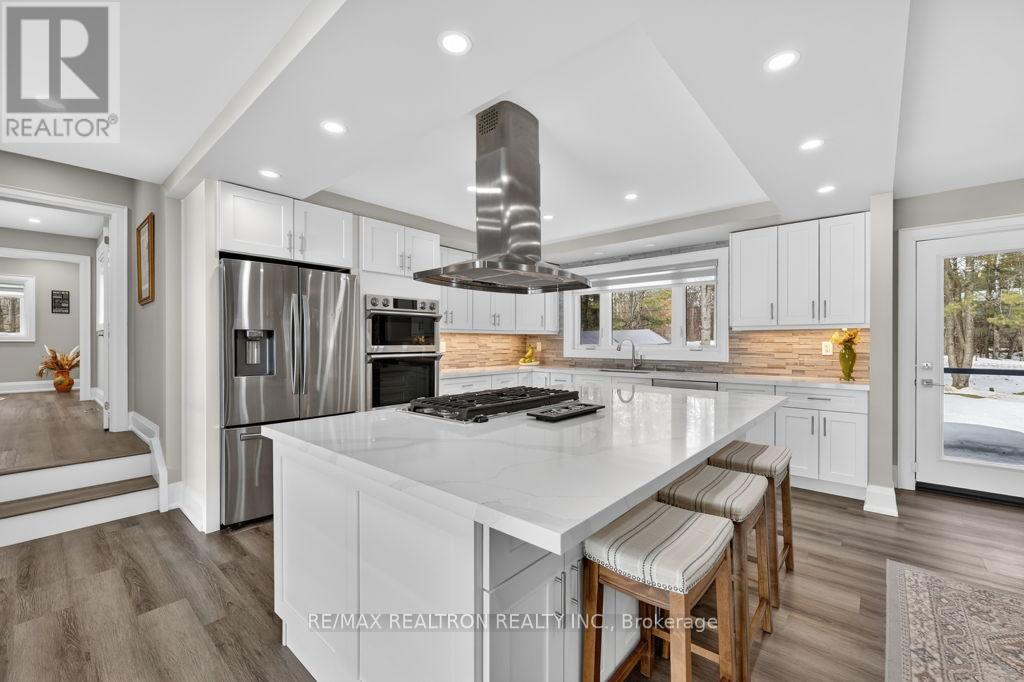 5145 Severn Pines Crescent, Severn, Ontario  L0K 2B0 - Photo 9 - S12897400