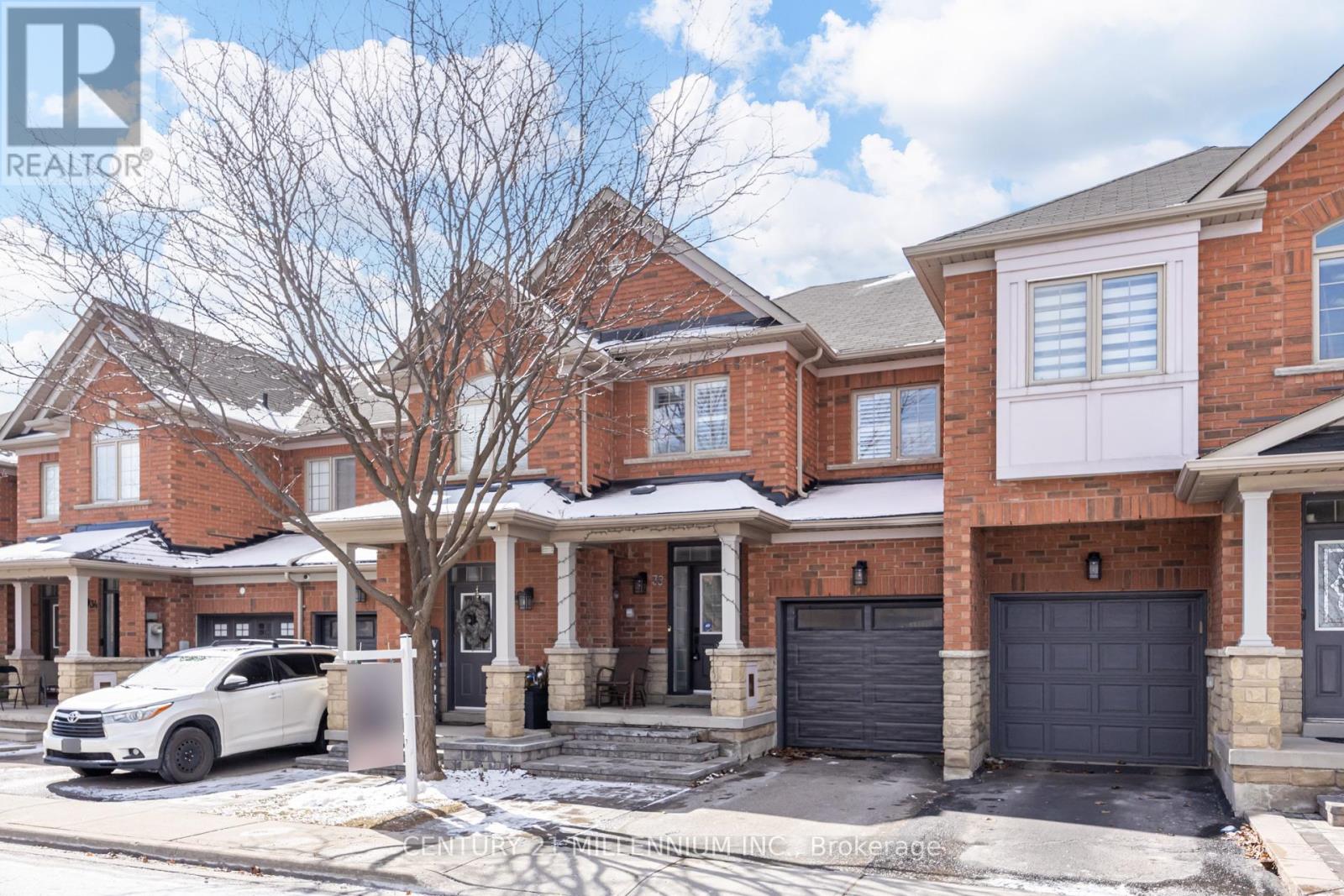 38 - 1015 Galesway Boulevard E, Mississauga, Ontario  L5V 0A8 - Photo 3 - W12897340