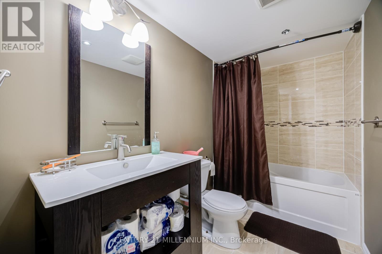 38 - 1015 Galesway Boulevard E, Mississauga, Ontario  L5V 0A8 - Photo 37 - W12897340