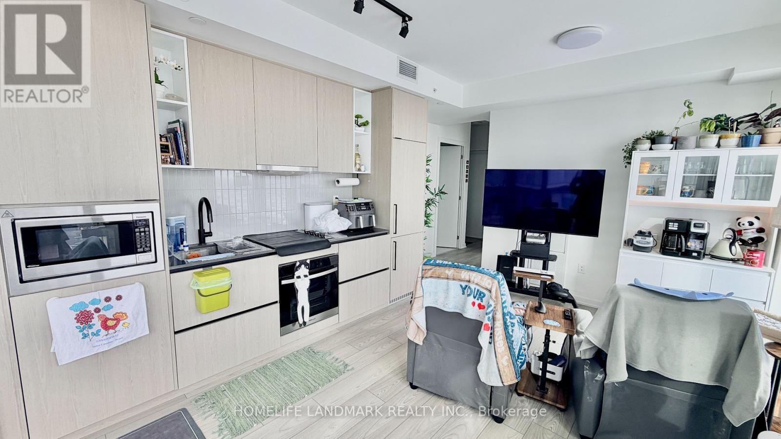 2509 - 1285 Dupont Street, Toronto, Ontario  M6H 0E5 - Photo 3 - W12897378