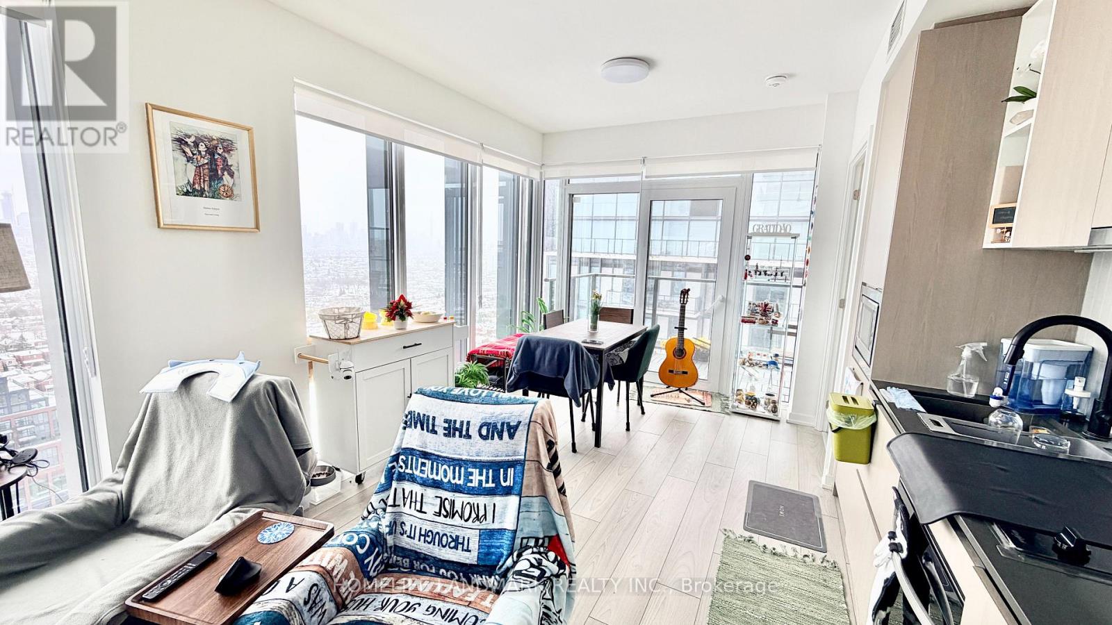 2509 - 1285 Dupont Street, Toronto, Ontario  M6H 0E5 - Photo 5 - W12897378