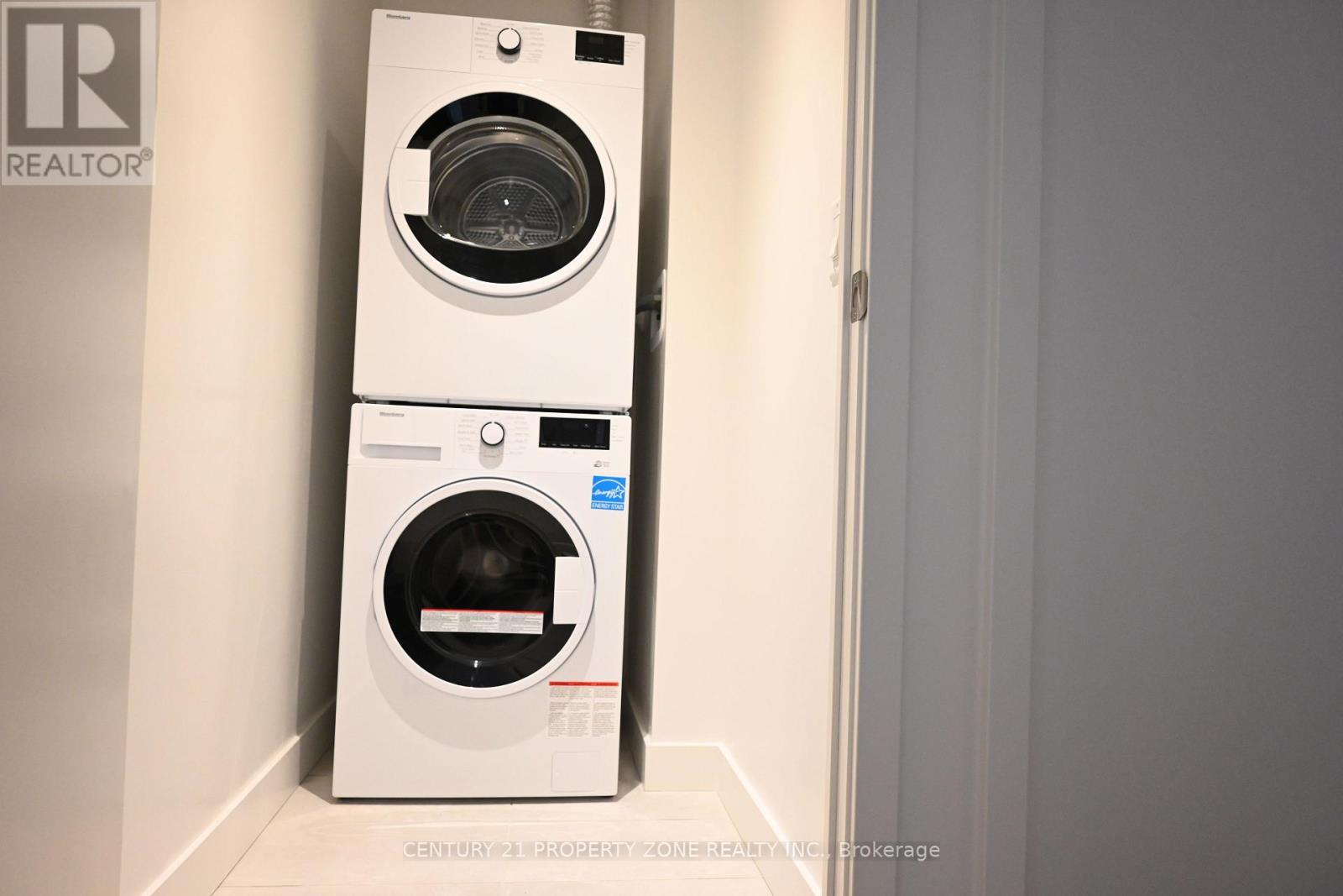 418 - 448 Burnhamthorpe Road W, Mississauga, Ontario  L5B 4M6 - Photo 15 - W12897394