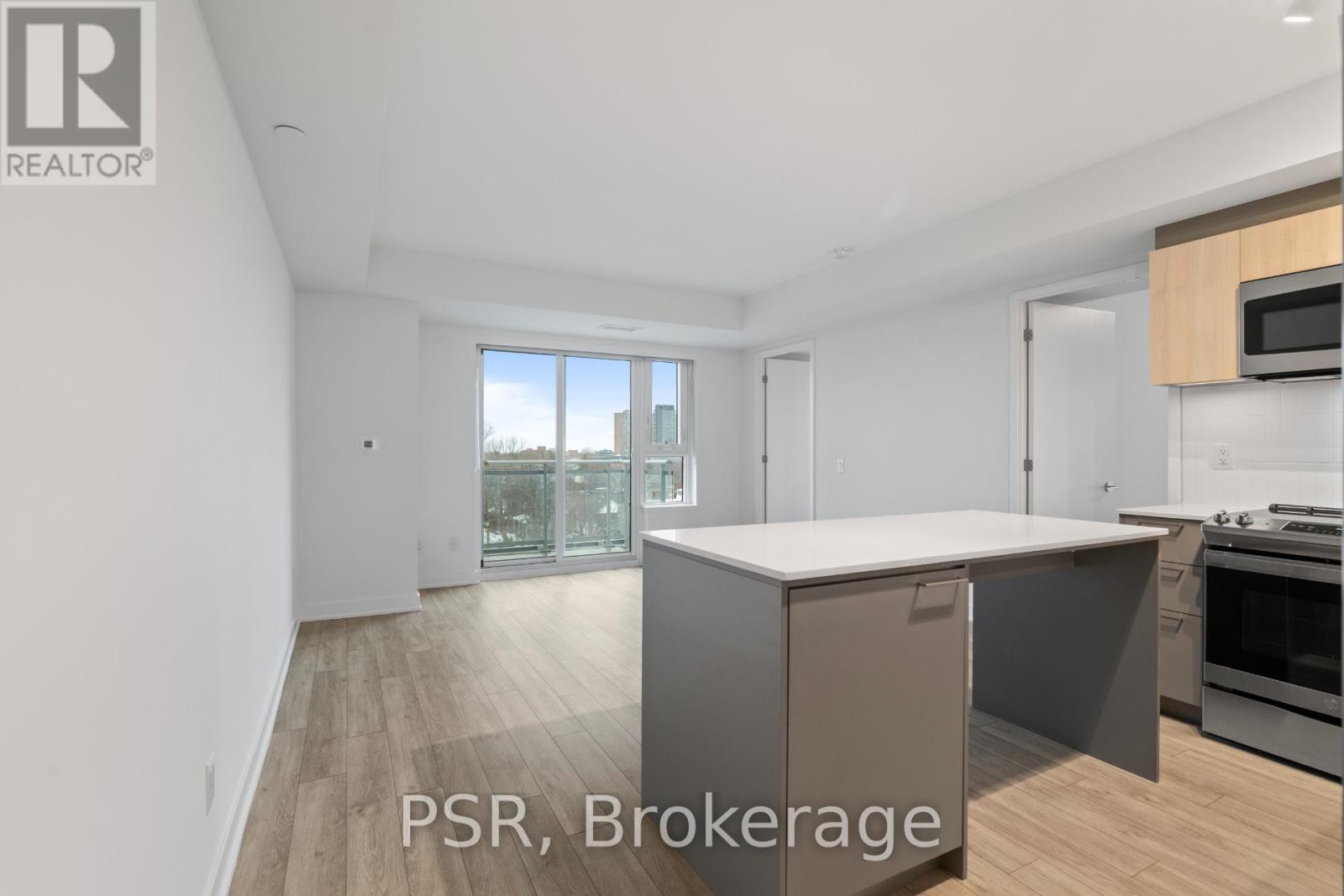 604 - 299 Campbell Avenue, Toronto, Ontario  M6P 3V7 - Photo 2 - W12897424