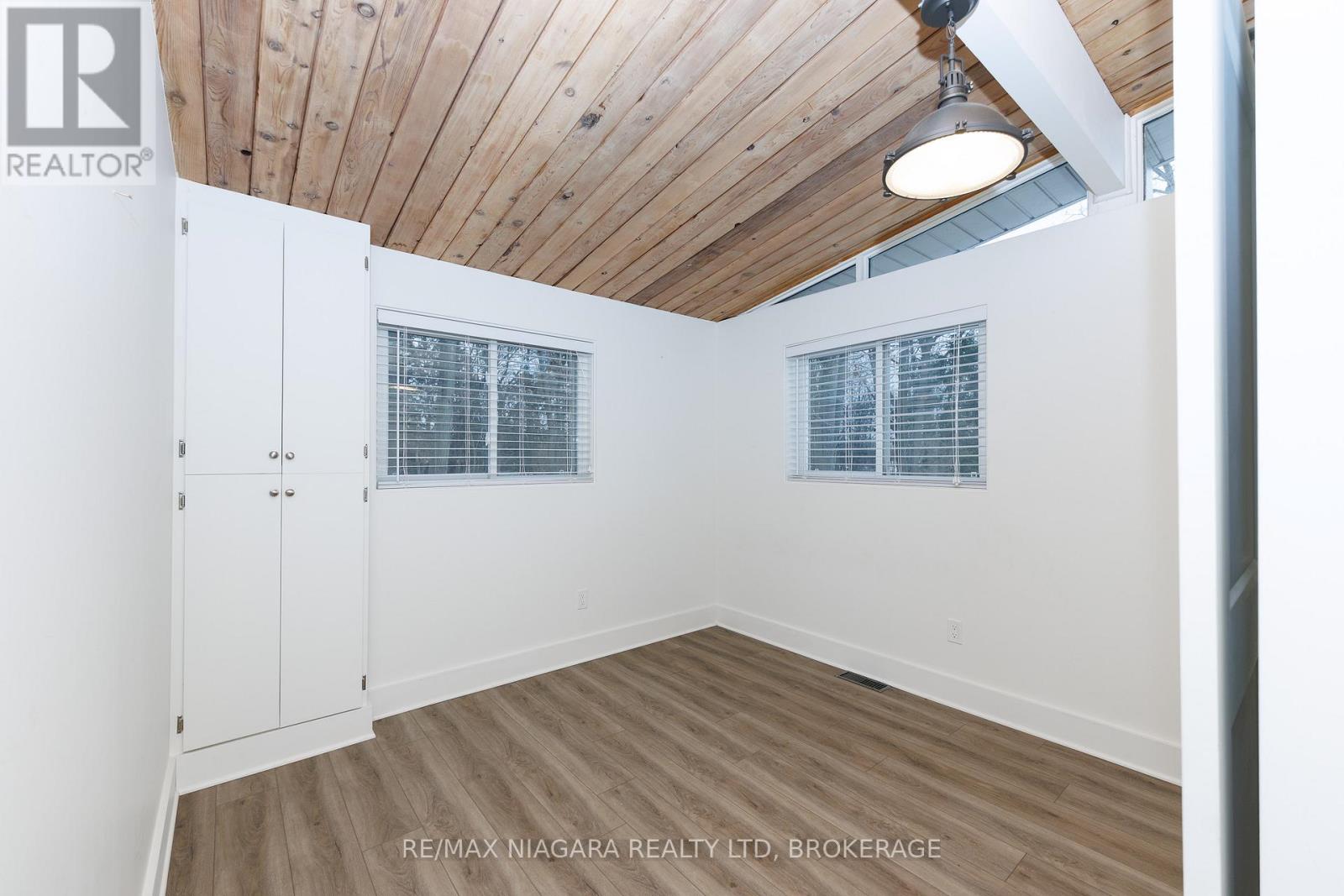 42 Mohawk Point Road, Haldimand, Ontario  N0A 1K0 - Photo 22 - X12872154