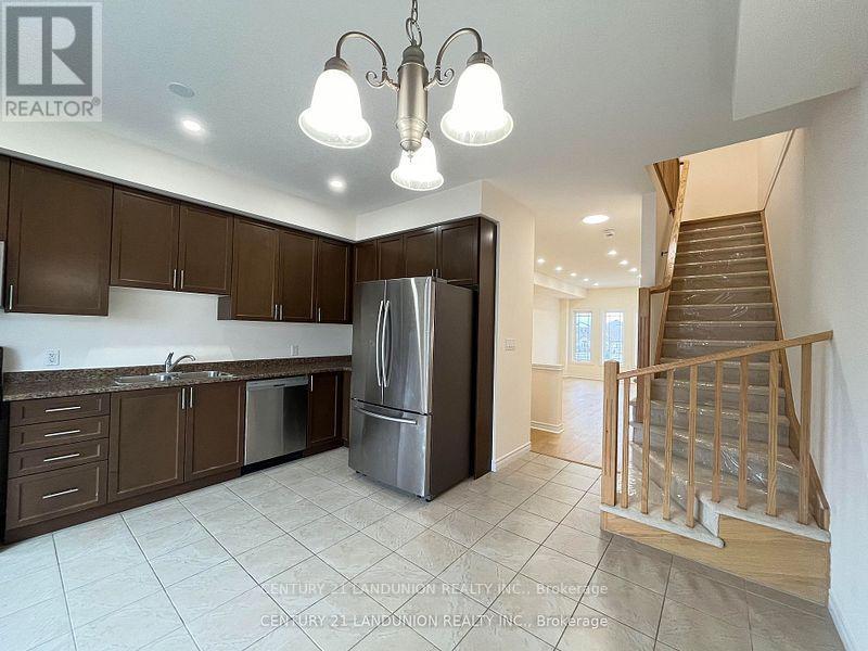 56 Bloom Crescent, Hamilton (Hannon), Ontario  L0R 1P0 - Photo 11 - X12897352