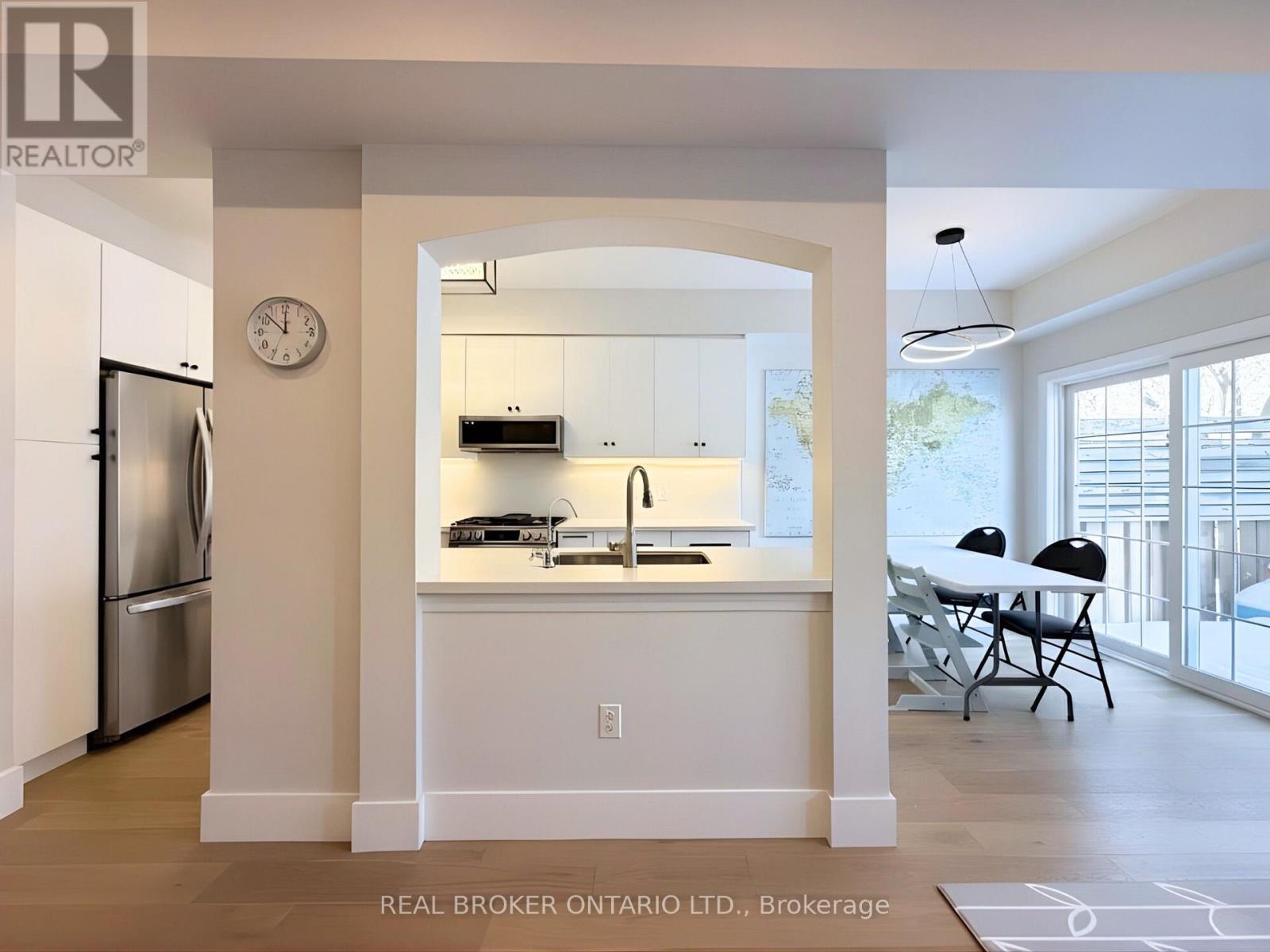 9 - 99 Panabaker Drive, Hamilton, Ontario  L9B 0A3 - Photo 37 - X12897390