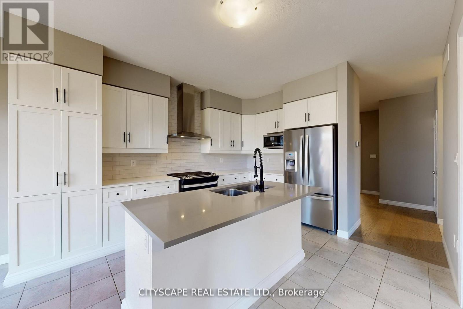 100 Tartan Avenue, Kitchener, Ontario  N2R 0N5 - Photo 13 - X12897408